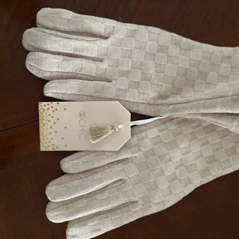 2chic gloves - Picture 2 of 4